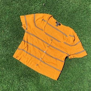 Cropped yellow striped shirt